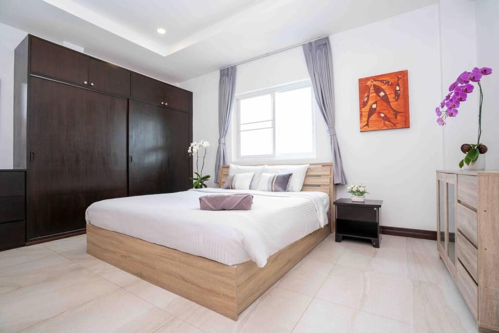 1 Bedroom Apartment In Nai Harn Ban Saiyuan 外观 照片